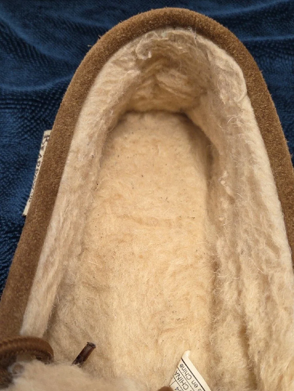 BearPaw Kids Moccasin Slippers in Chestnut Brown with Fleece Lining. Size 4